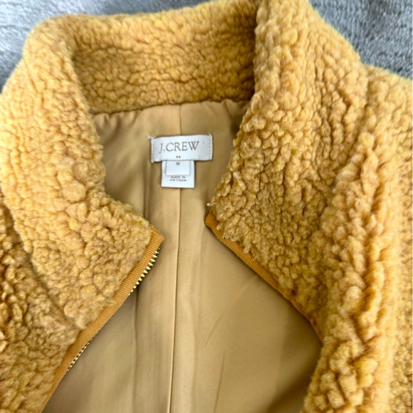J CREW SHERPA WOMENS VEST - GOLD YELLOW. MEDIUM. RARE!!! - Picture 4 of 8